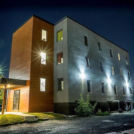 Luxury Boutique 2 Bedroom Condo - 1B Niagara Falls Exterior photo