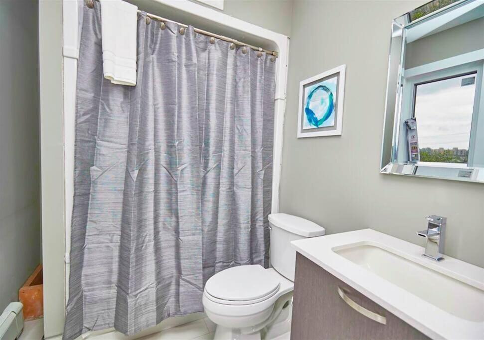 Luxury Boutique 2 Bedroom Condo - 1B Niagara Falls Exterior photo