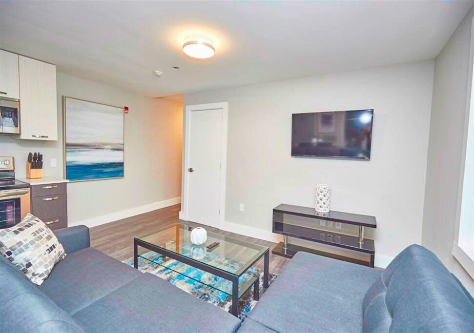 Luxury Boutique 2 Bedroom Condo - 1B Niagara Falls Exterior photo