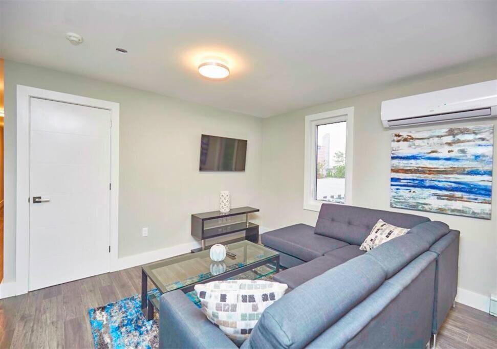 Luxury Boutique 2 Bedroom Condo - 1B Niagara Falls Exterior photo